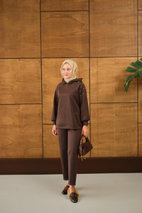 Omuz Taş Detay Kapüşonlu Takım Kahverengi