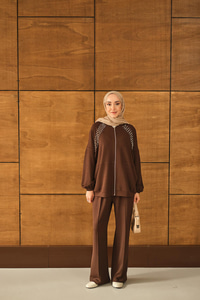 Omuz Taş Detay Takım Kahverengi