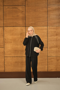 Omuz Taş Detay Takım Siyah