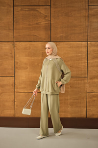 Omuz Taş Detay Takım Yeşil