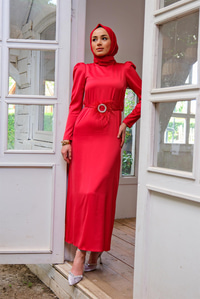 OMUZ VATKALI BEL KEMERLI ELBISE KIRMIZI