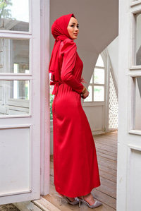 OMUZ VATKALI BEL KEMERLI ELBISE KIRMIZI