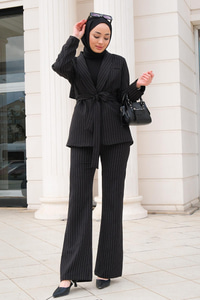 Omuz Vatkalı Çizgili İkili Takım Siyah