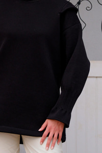Omuz Vatkalı Oversize Sweat Siyah