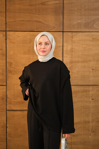 Omuz Vatkalı Takım Siyah