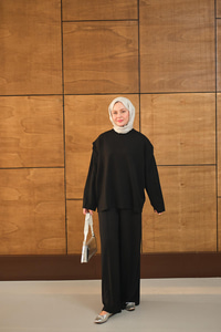 Omuz Vatkalı Takım Siyah