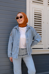 Omuz ve Sırt Detayı Nakışlı Çıtçıtlı Denim Gömlek Mavi