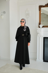 Omuzdan Şallı Scuba Elbise Siyah