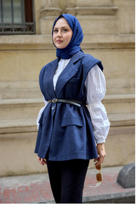 Omuzları Vatka Detaylı Keten Yelek Lacivert