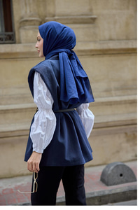 Omuzları Vatka Detaylı Keten Yelek Lacivert