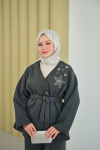 Omzu Yıldız Detaylı Bel Bağlamalı Takım Füme