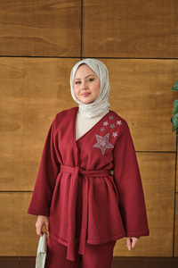 Omzu Yıldız Detaylı Bel Bağlamalı Takım Bordo