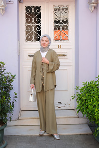 Ön Bağlama Detaylı Takım Küf Yeşil