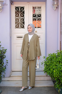 Ön Bağlama Detaylı Takım Küf Yeşil