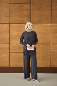 Ön Bağlamalı Süs Detay Takım Antrasit