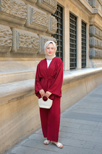 Ön Bağlamalı Taş Detay İkili Takım Bordo