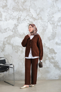 Ön Bağlamalı Triko Takım Kahverengi