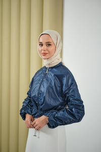 Ön Boncuk Detay Kısa Yağmurluk Lacivert