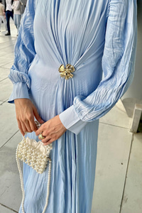 Ön Bronş Kırışık Elbise Mavi