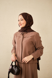 Ön Gizli Düğme Dtay Kısa Gömlek Takım Kahverengi