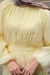 Ön Parça Tül Elbise Sarı