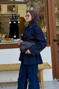 Ön Pileli Gold Düğme Detay Gömlek Lacivert