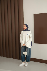 Ön Ve Arka Yazı Baskılı Sweat Beyaz