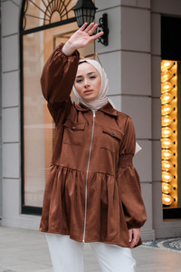 Önden Fermuarlı Eteği Fırfırlı Tunik Kahverengi