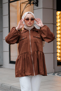 Önden Fermuarlı Eteği Fırfırlı Tunik Kahverengi