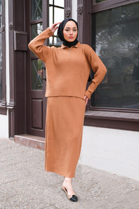 Önden Fermuarlı Etekli İkili Takım Vizon