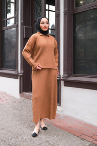 Önden Fermuarlı Etekli İkili Takım Vizon