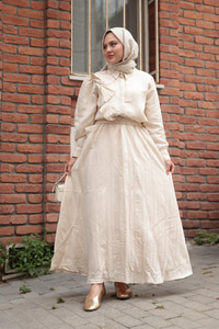 Önden Fırfır Detaylı İkili Takım Krem