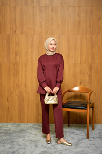 Önden Pileli Takım Bordo