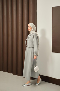 Önü Bağlamalı Etekli Takım Gri