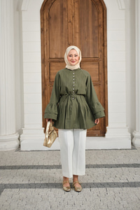 Önü Brit Düğme Detay Nervurlu Bel Bağlamalı Gömlek Yeşil