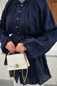 Önü Britli Simli Büzgülü Gömlek Lacivert