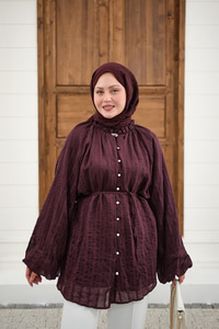 Önü Britli Simli Büzgülü Gömlek Mürdüm