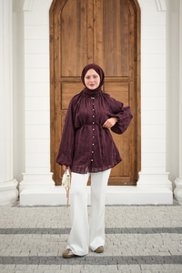 Önü Britli Simli Büzgülü Gömlek Mürdüm