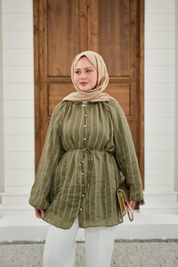 Önü Britli Simli Büzgülü Gömlek Yeşil