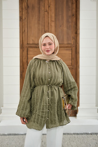 Önü Britli Simli Büzgülü Gömlek Yeşil