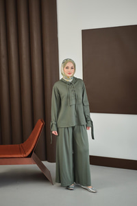 Önü Çapraz İp Detay Takım Yeşil