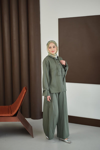 Önü Çapraz İp Detay Takım Yeşil