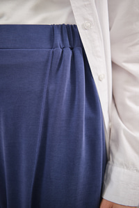 Önü Çima Detaylı Lastikli Pantolon İndigo Mavi