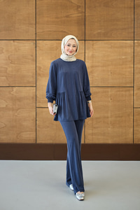 Önü Çima Ve Büzgü Detay İkili Takım Lacivert