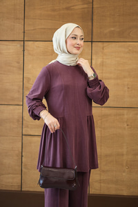 Önü Çima Ve Büzgü Detay İkili Takım Mürdüm