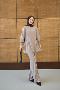 Önü Çima Ve Büzgü Detay İkili Takım Vizon