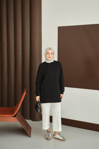 Önü Dikiş Detay Tunik Siyah