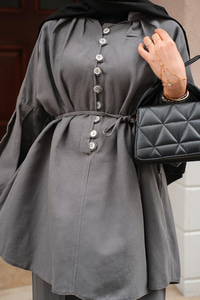 Önü Düğme Detaylı İkili Takım Gri