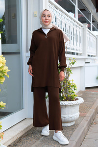 Önü Fermuarlı Triko İkili Takım Kahverengi