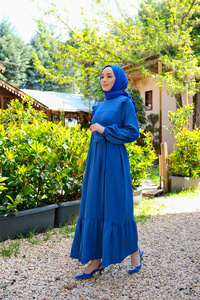 ONU FIRFIR DETAY KENDINDEN DESENLI ELBISE INDIGO MAVI